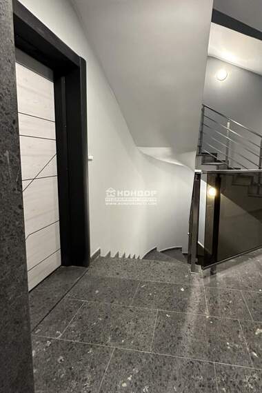 Vânzare - Apartament în Kărșiaka,  Plovdiv