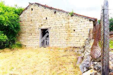 For sale - House in Voditsa,  Varna