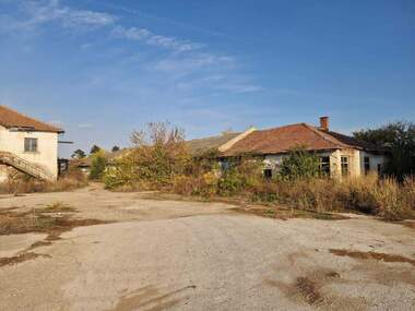 For sale - Warehouse/Storage in Riahovo,  Ruse