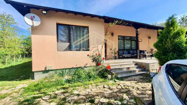 For sale - House in Sredno Selo,  Varna