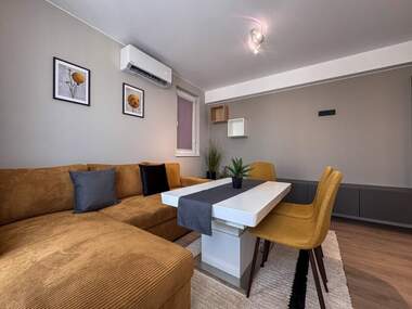 Miete - Wohnung in Wazrajdane,  Burgas