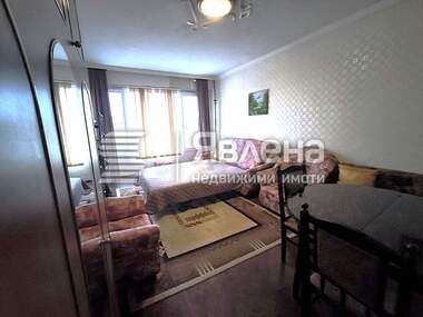Продажба - Апартамент в Изток,  Перник