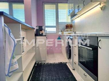 Închiriere - Apartament în Ceaîka,  Varna
