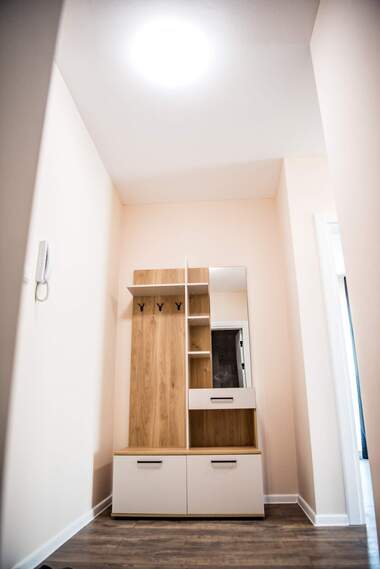 Închiriere - Apartament în Văzrajdane 3,  Varna