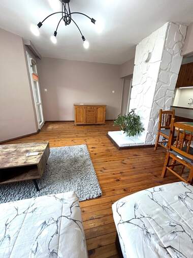 Vânzare - Apartament în Liatno kino Trakia,  Varna