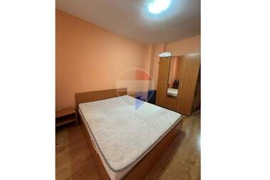 Închiriere - Apartament în Levski,  Varna