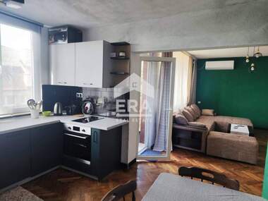 Verkauf - Wohnung in Zentar,  Iambol