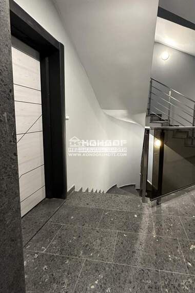 Vânzare - Apartament în Kărșiaka,  Plovdiv