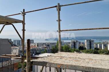 Продажба - Апартамент в Бриз,  Варна
