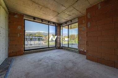 For sale - House in Kambanite,  Sofia