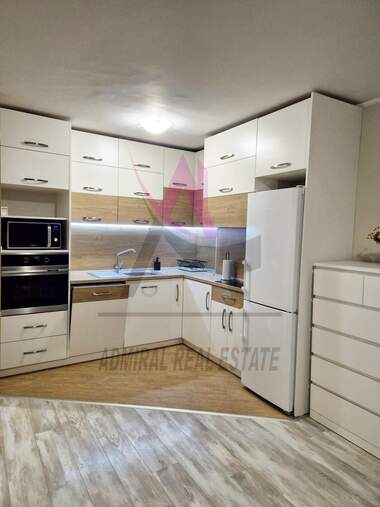 For rent - Apartment in Kolhozen pazar,  Varna