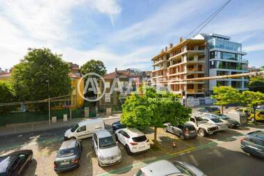 Verkauf - Wohnung in Zentar,  Burgas