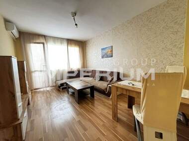 Închiriere - Apartament în Ceaîka,  Varna