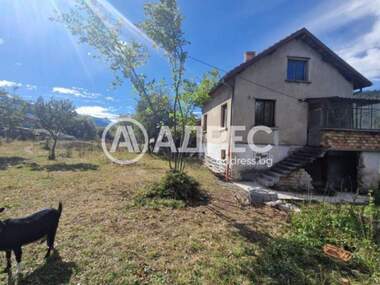 For sale - House in Govedarci,  Sofia Oblast