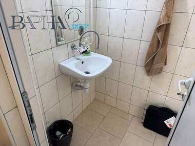 Miete - Laden/Büro/Lager/Schönheitssalon/Zahnarztbüro in Wladislawowo,  Warna