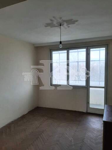 For sale - Apartment in Avtogara,  Varna