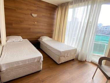 Închiriere - Apartament în Slaveîkov,  Burgas