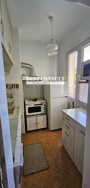 Închiriere - Apartament în Zdraveț,  Ruse