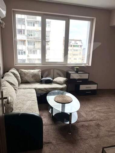 For rent - Apartment in Kolhozen pazar,  Varna