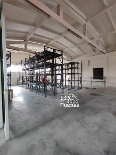 Vânzare - Spațiu industrial/Service auto/Spațiu de depozitare/Depozit în Industrialna Zona-zapad,  Stara Zagora