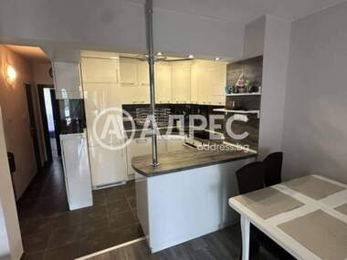 Închiriere - Apartament în Okrăjna bolnița - Generali,  Varna
