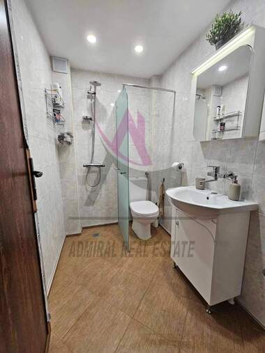 For rent - Apartment in Kolhozen pazar,  Varna