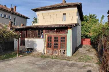 Vânzare - Casă în Pavlikeni,  Veliko Tărnovo