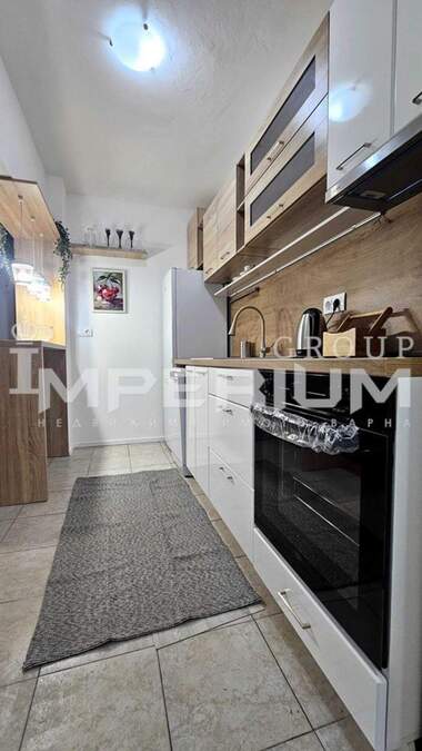 For rent - Apartment in Kolhozen pazar,  Varna