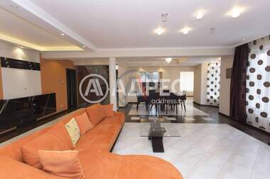 For sale - House in Bankia,  Sofia