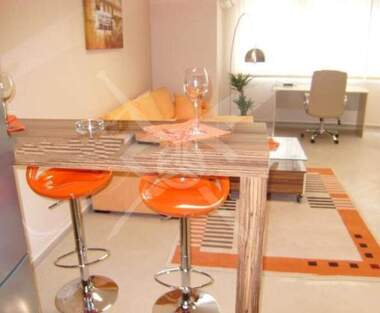 Kira - Apartman olarak Karşiaka,  Plovdiv