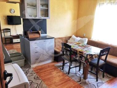 For rent - Floor of a house in Cveten kvartal,  Varna
