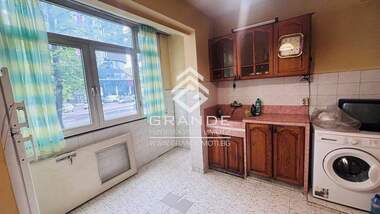 Vânzare - Apartament în Mladejki hălm,  Plovdiv