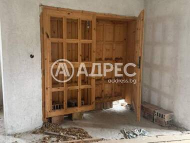 For sale - House in Bankia,  Sofia