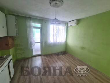 Продажба - Апартамент в Широк център,  Русе