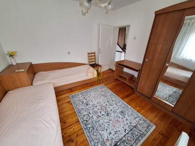 For rent - Floor of a house in Centar,  Vraca