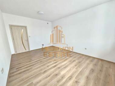 For sale - Apartment in Vazrajdane 2,  Varna