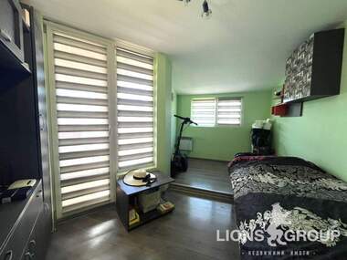 Vânzare - Apartament în Kolhozen pazar,  Varna