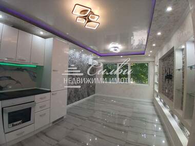 For sale - Apartment in Dobrudjanski,  Shumen