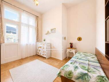 Închiriere - Apartament în Center,  Sofia