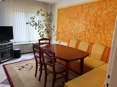 Vânzare - Apartament în Ialta,  Ruse