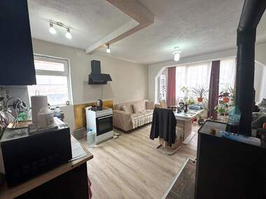 Verkauf - Wohnung in Karnobat,  Burgas