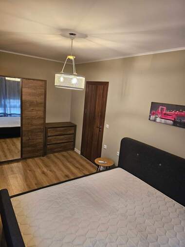 Închiriere - Apartament în Izgrev,  Burgas
