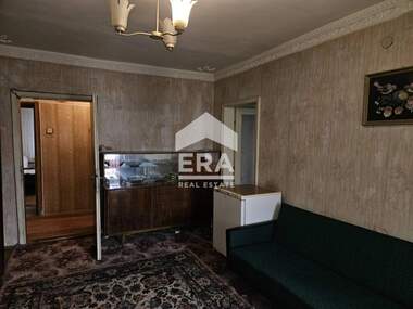 For sale - Apartment in Zdravec,  Lovech