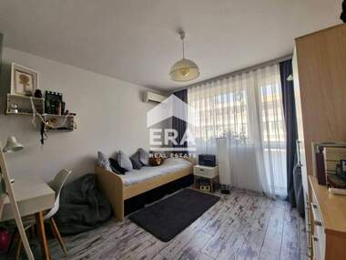 Продажба - Апартамент в Център,  Варна