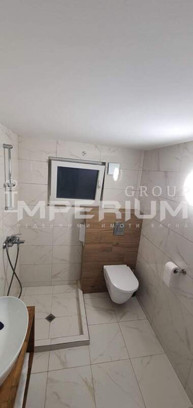 Închiriere - Apartament în Okrăjna bolnița - Generali,  Varna