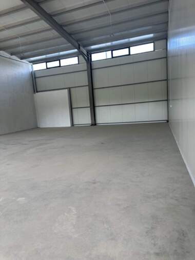 For rent - Storage in Promishlena zona - Iug,  Veliko Tarnovo