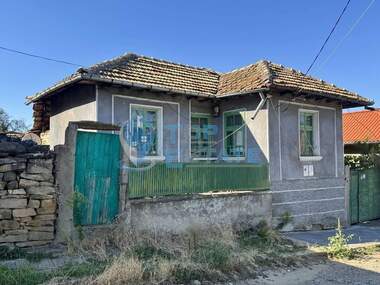 Продажба - Къща в Джулюница,  Велико Търново