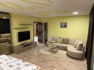 Închiriere - Apartament în Kărșiaka,  Plovdiv