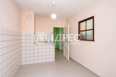 Vânzare - Apartament în Okrăjna bolnița - Generali,  Varna