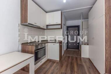 For sale - Apartment in Kolhozen pazar,  Varna